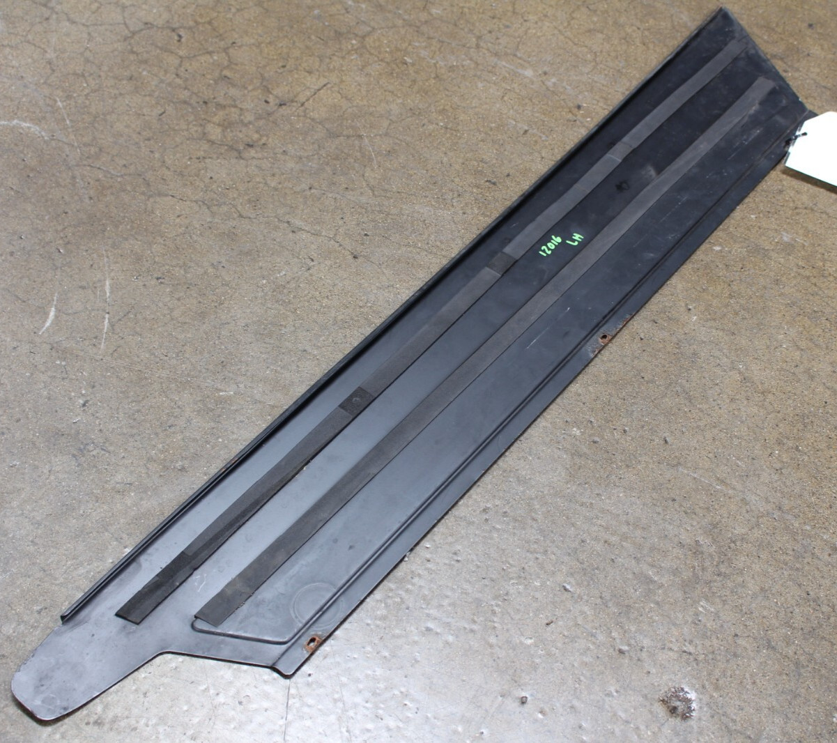 Ferrari 348 LH, Left, Door Step Plate, w/ Rubber, Scuffed, Used, P/N 62172000