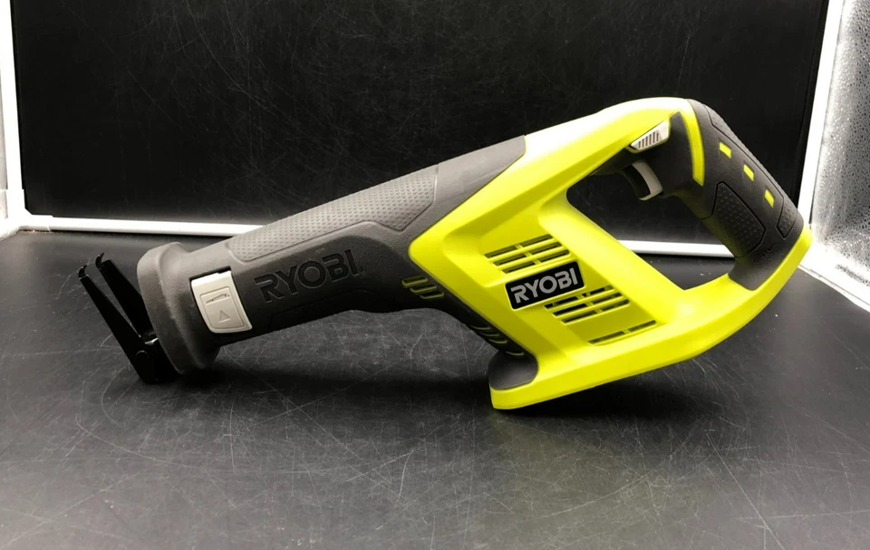 Ryobi 18V 7-Tool Combo Kit with 2 Batteries & Charger in Large Tool Bag - Image 3 of 4