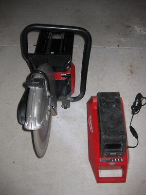 Milwaukee MXF314-1XC Ensemble de tronçonneuse MX FUEL de 14 po sans cordon au lithium-ion | Wolseley Express