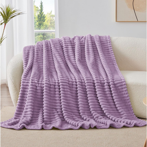 Fleece Throw Blanket for Couch - 300GSM Soft & Warm Fluffy Lilac Blanket, Decora - Picture 7 of 12