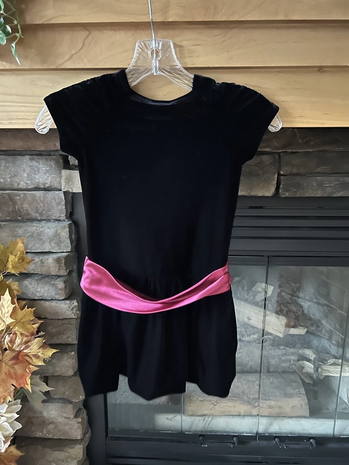 Girls Holiday Dress Black Velvet With Pink Satin Bow Circo Size 5T - Image 3 of 3