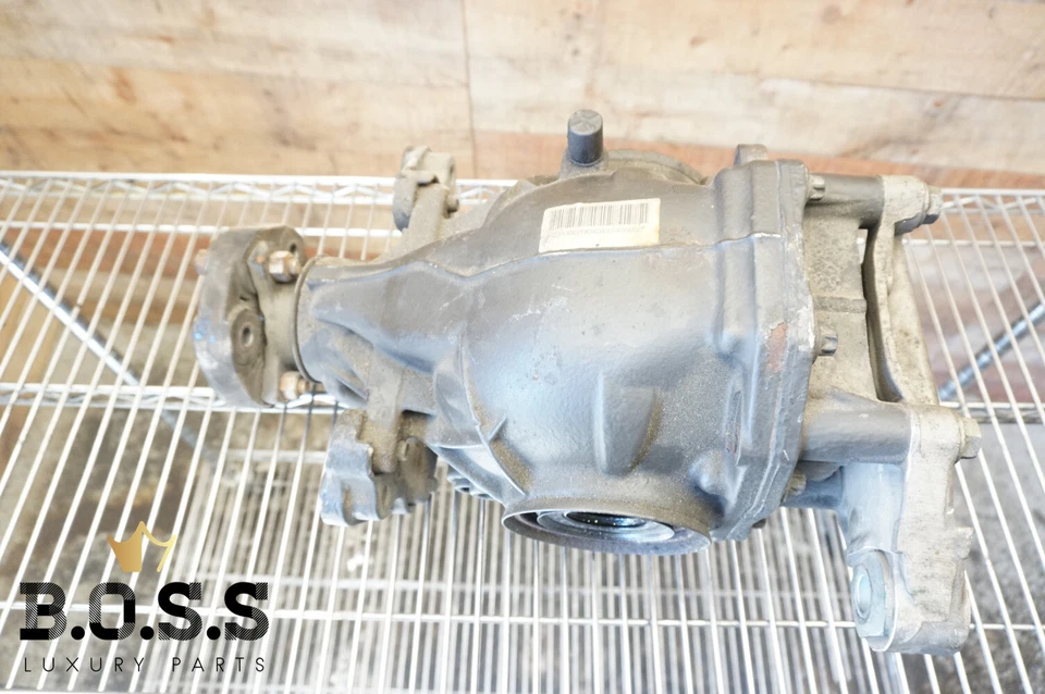 2007-2011 MERCEDES BENZ S CLASS W221 S550 DIFFERETIAL CARRIER AWD REAR OEM - Image 2 of 4
