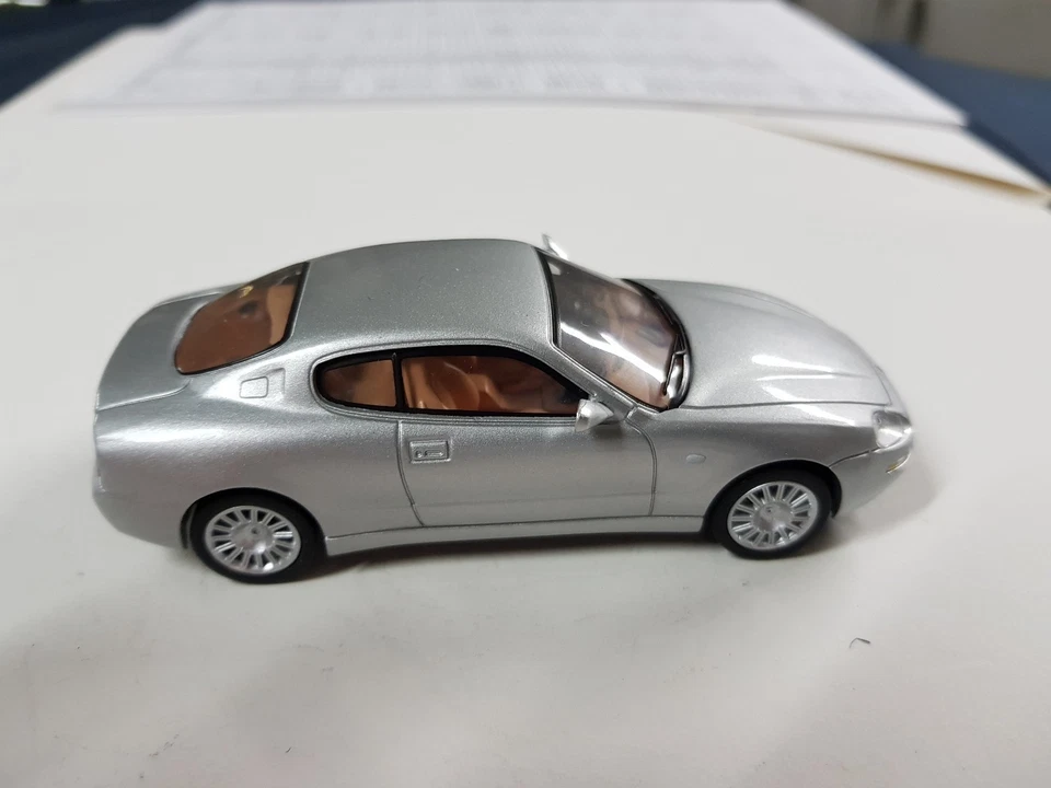 MODELLINO MASERATI C0UPE' CAMBIO CORSA 2002 NUOVO SENZA SCATOLA E BASETTA 1/43 - Immagine 3 di 3