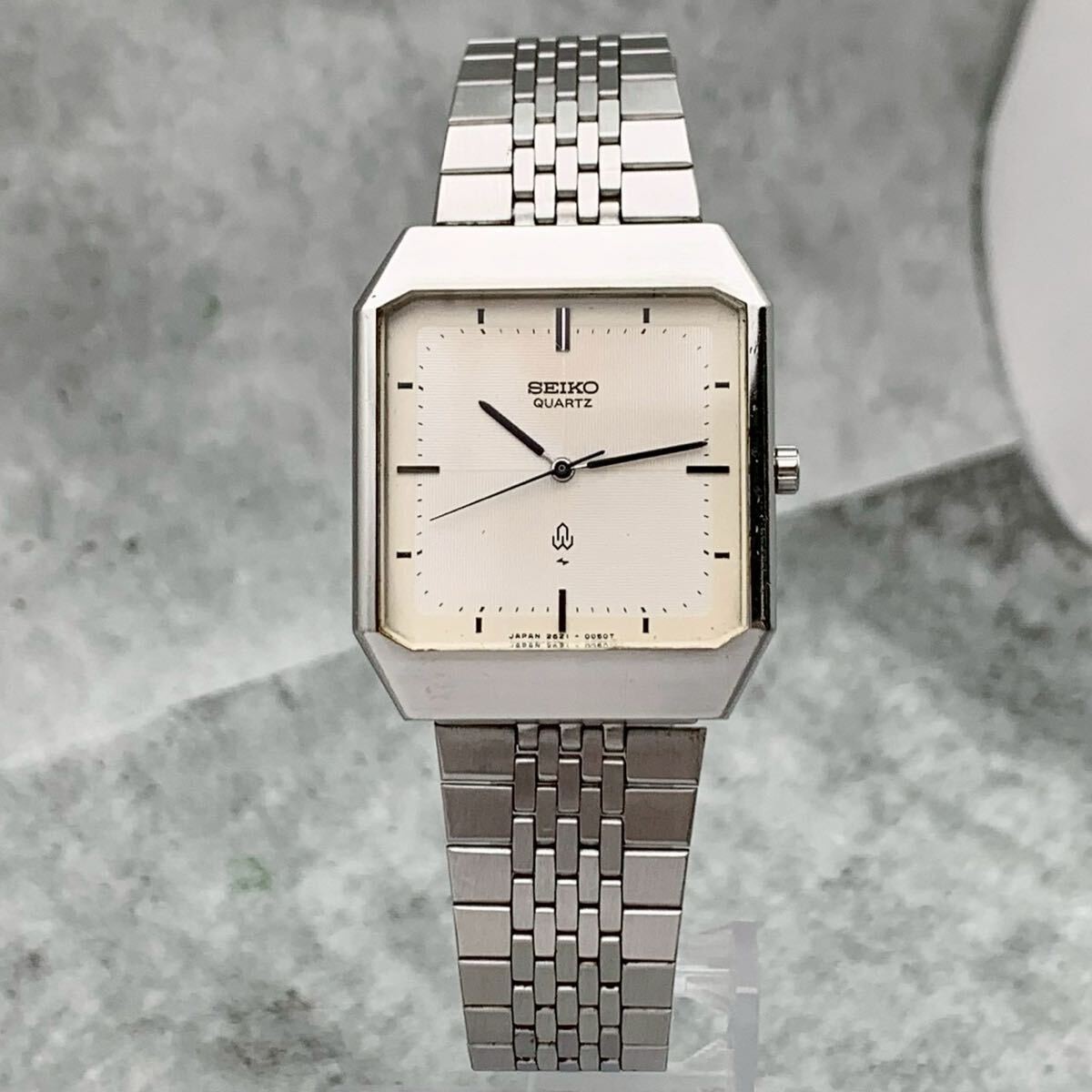 SEIKO 2621-5040 Chariot Guilloche Quartz Vintage Near… - Gem