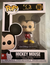 Funko Pop! Disney Mickey Mouse Walt Disney Ar...