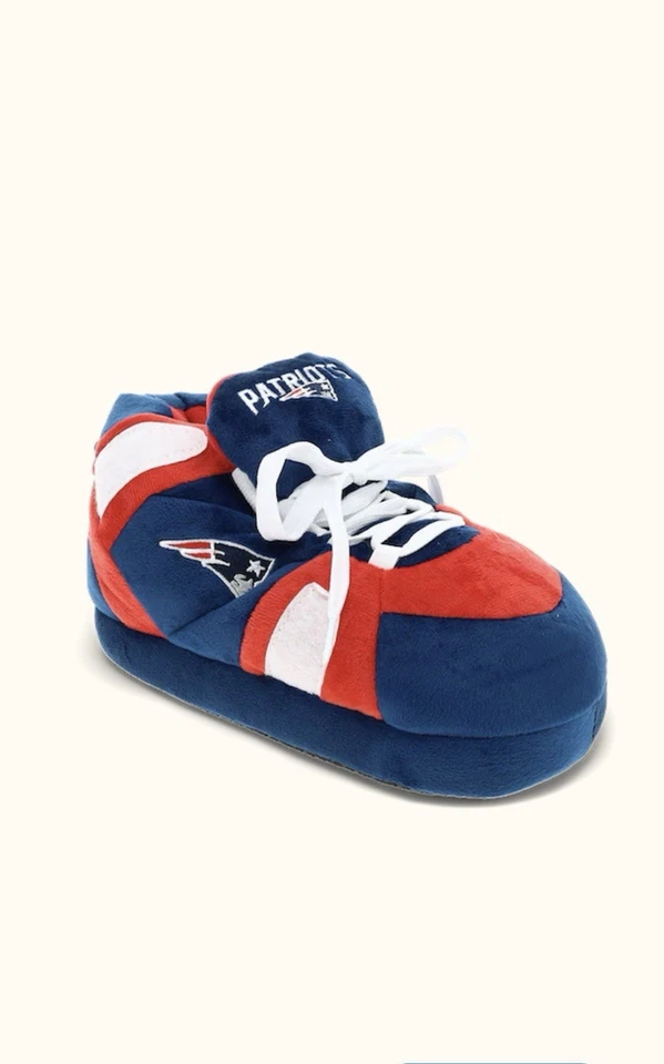 New England Patriots ComfyFeet Original Comfy Feet Sneaker Slippers Unisex NWT’s - Image 2 of 4