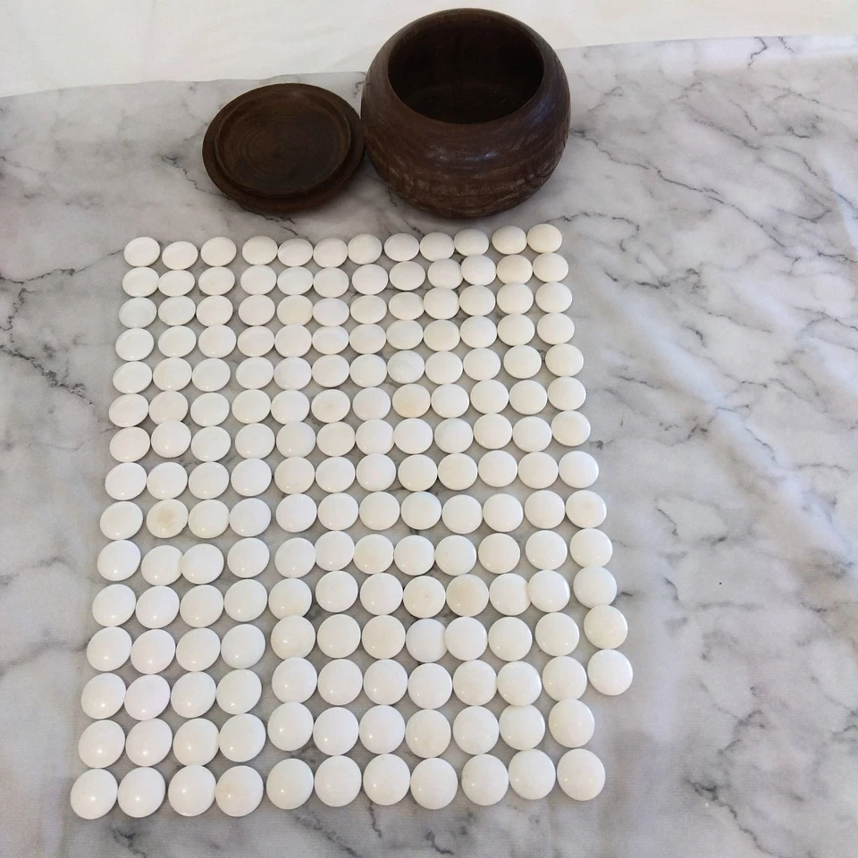 Japanese Vintage Go-Stone IGO Game Nachiguro Black & Clam White Stone W/ Bowl FS - Image 3 of 4
