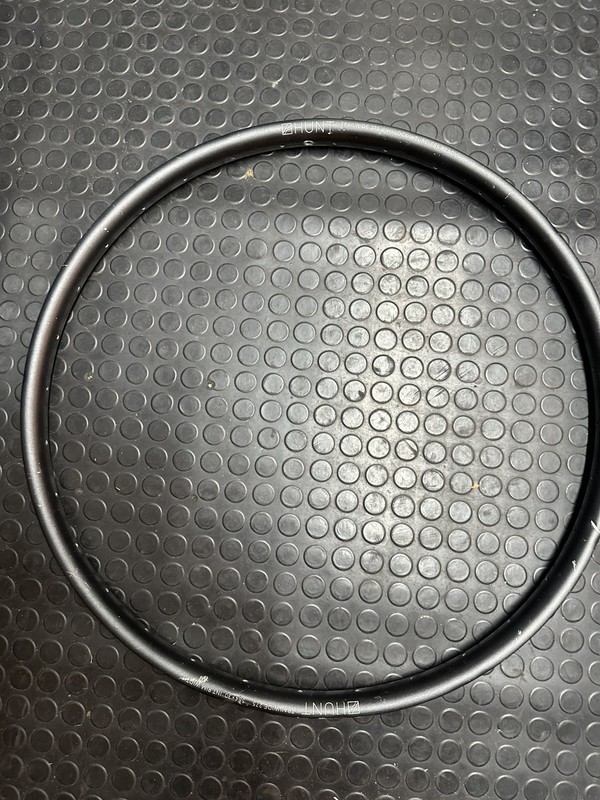 HUNT  Rim