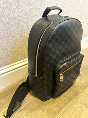 Louis Vuitton Damier Graphite Men s Backpack Zip, Adjustable Strap, Pockets