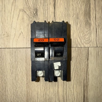 FPE Federal Pacific NA220 20 AMP 2 POLE CIRCUIT BREAKER THICK NA-220  2P 20A