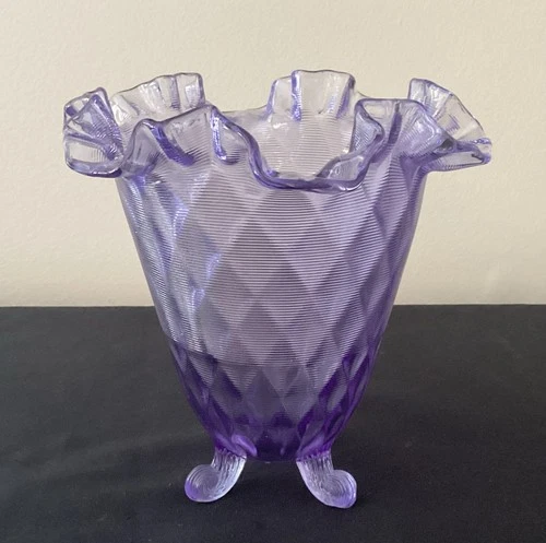 VTG Fenton Optic Diamond Wisteria Springtime 3-Footed Ruffled Vase 7"