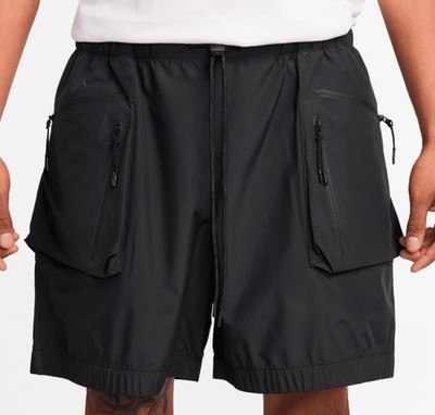 $135 Nike Men s L Tech Super Lightweight Storm-fit Cargo Shorts HJ2946-010 Black