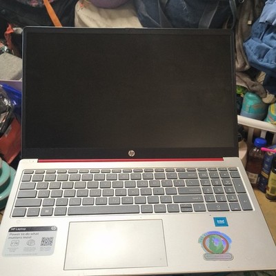 HP Pavilion 15 15.6in Intel Pentium 4GB RAM SSD Silver/Red Notebook