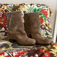 Women  s Brown Suede Ankle Bootie Boots Side Zip Studded Accents Solid