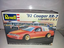 MAQUETTE REVELL 85-2182 - 1/25 - 1992 COUGAR  XR-7 LOWRIDER 3 EN 1 - NEUF SCELLE