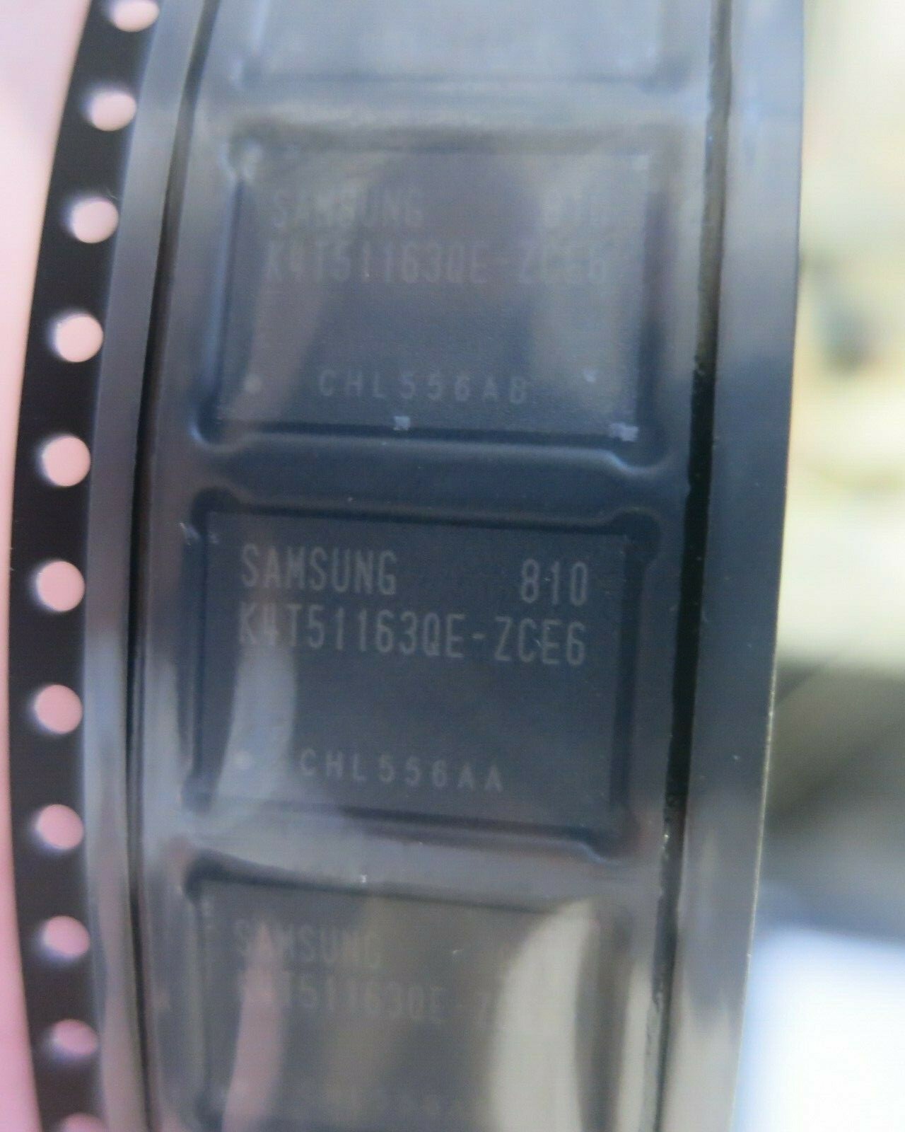 (1 PC) K4T51163QE-ZCE6 SAMSUNG **US STOCK**