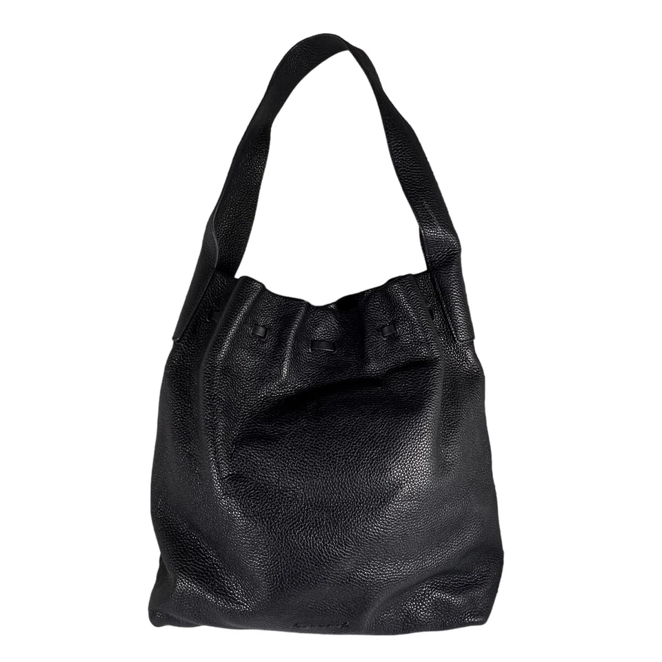 Bolso de mano hobo de cuero de peluche Elizabeth and James negro con cordón correa única Foto 2 de 4