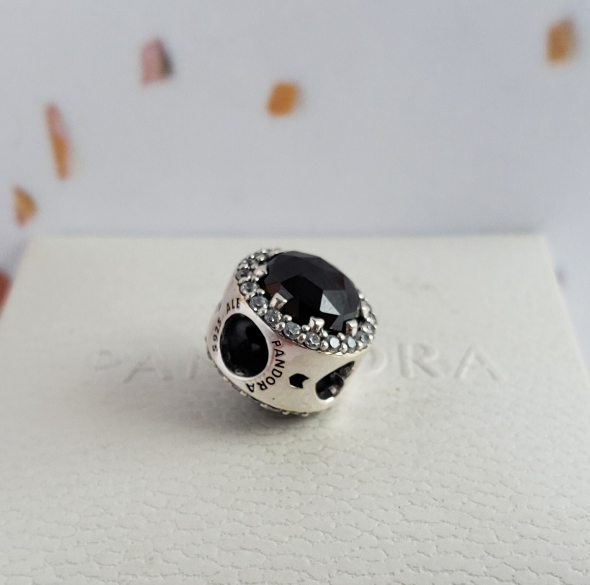 New Authentic Pandora Disney Evil Queen Black's Magic Charm