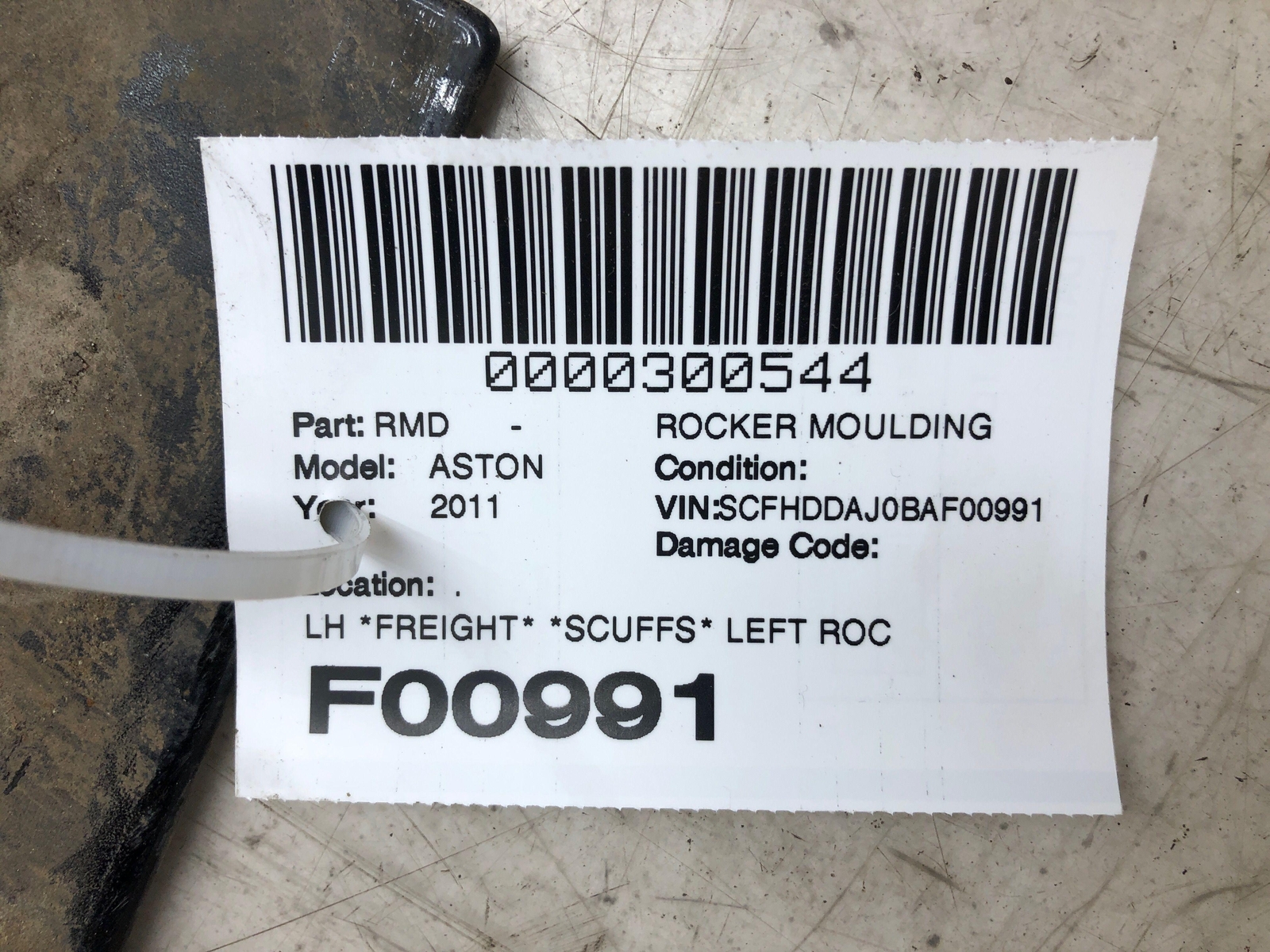 ASTON MARTIN RAPIDE *SCUFFS* LEFT ROCKER PANEL MOULDING SIDE SKIRT BLACK OEM