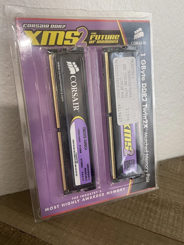 Corsair CM2X512 -5400C4 1gb XMS2 DDR2 Twin2X Matched Memory Pair - Image 2 of 3