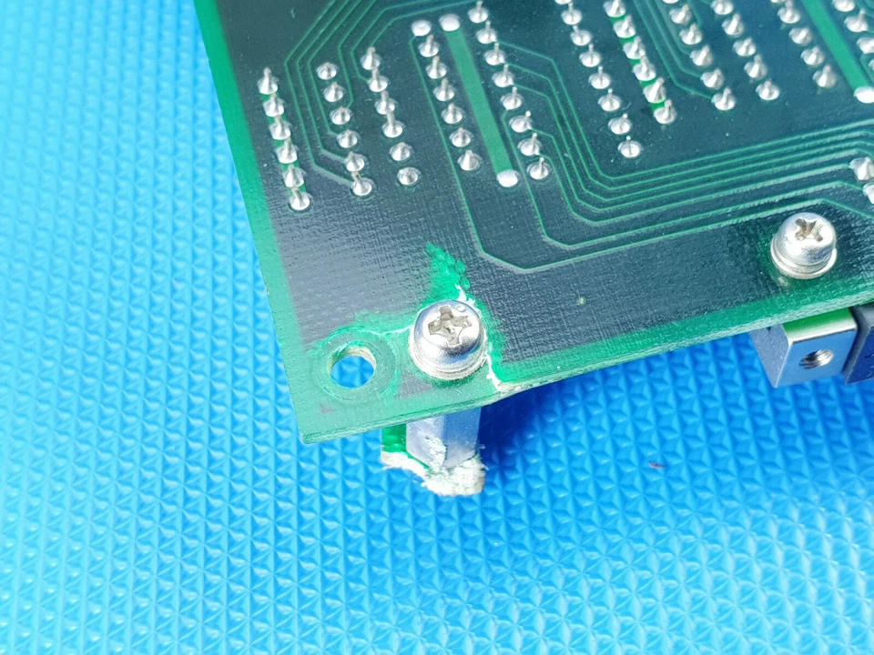 Yamazaki Mazak MPS-520 or I-829038 Board Beschädigt - Bild 4 von 4