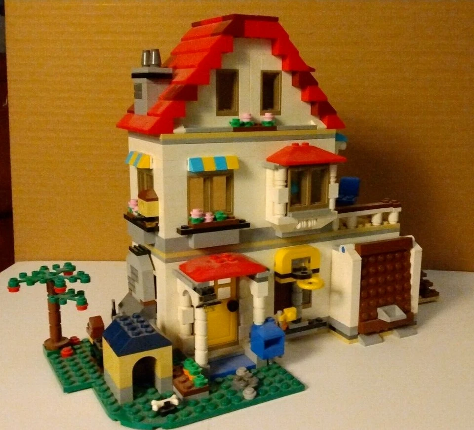 Lego 31069 Villa Familiar Modular Creador 3 en 1 100% Completa Usada con caja. Foto 4 de 4