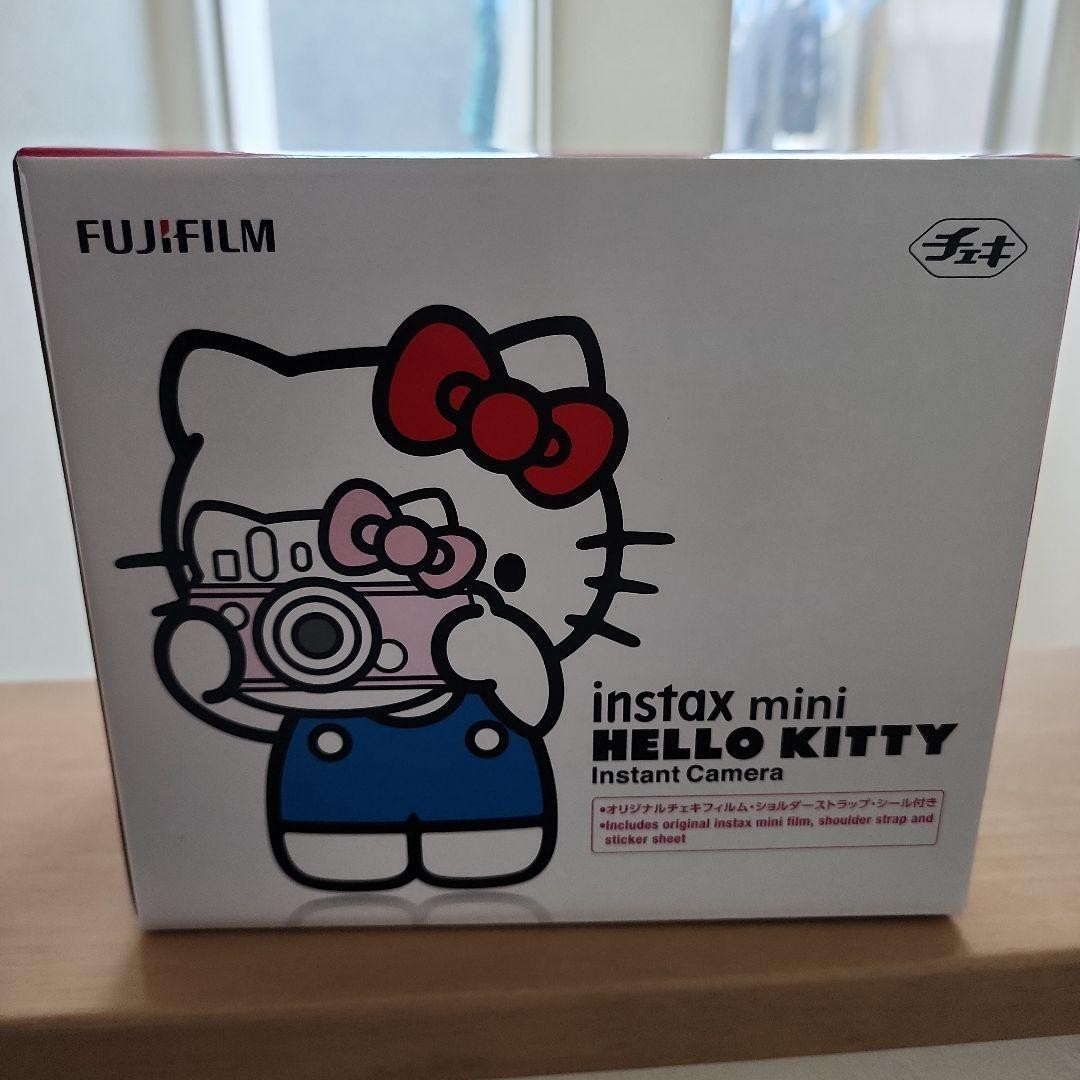 Fujifilm Instax Mini Hello Kitty Instant Film Camera - Pink
