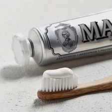 Marvis - Whitening Mint Toothpaste (85ml)