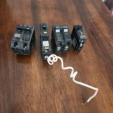 Lot Of 4 Circuit Breakers General Electric Double 20A Mixed Lot See Pics