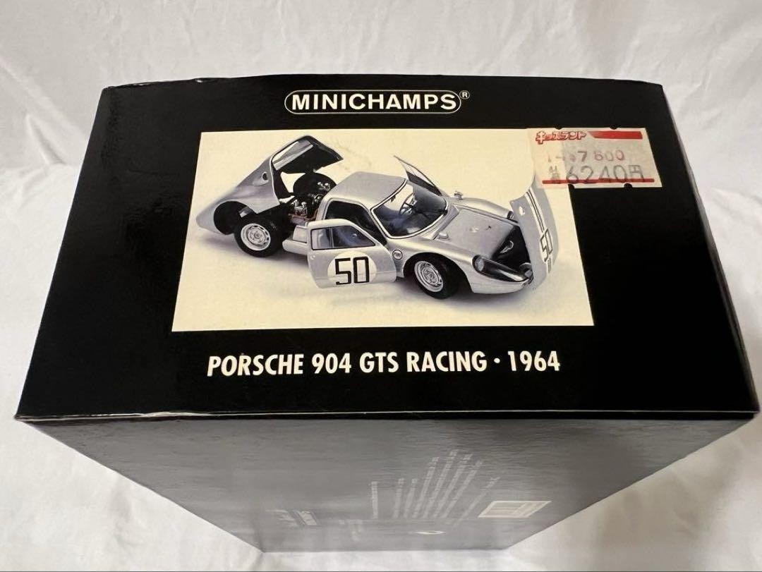 Minichamps 1/18 Porsche 904 GTS Racing 1964 Silver Collectible