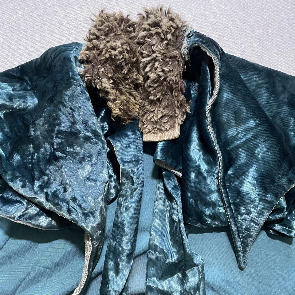 Capa de terciopelo renacentista medieval vintage capa para mujer disfraz de piel sintética LARP 20s Foto 2 de 4