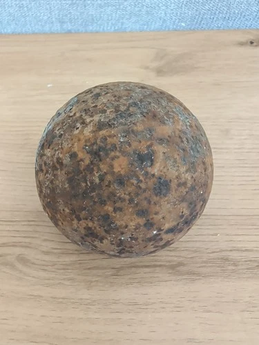 Antique Civil War Cannon Ball 4-lbs, 2.5" - Metal Detector Find