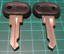 Oldtimer Alfa Romeo 2000 Spider, 2000 GTV Bertone - Schlüsselrohling CEA SP7P