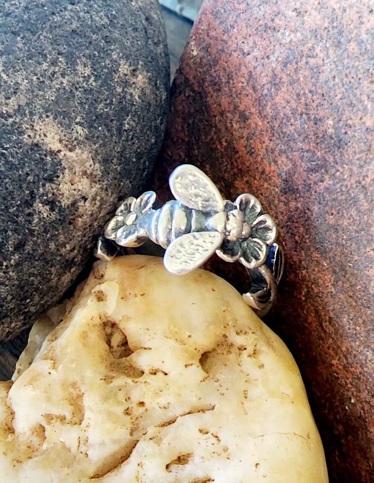 Vintage James Avery Retired Bee and Flowers Ring SMAL… Gem