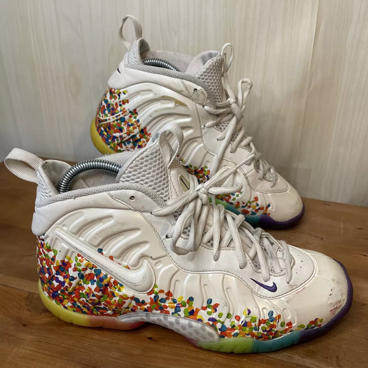 2017 Nike Air Foamposite Pro Fruity Pebbles 644792 Sz 7Y: 8.5 Women 7 Men  READ