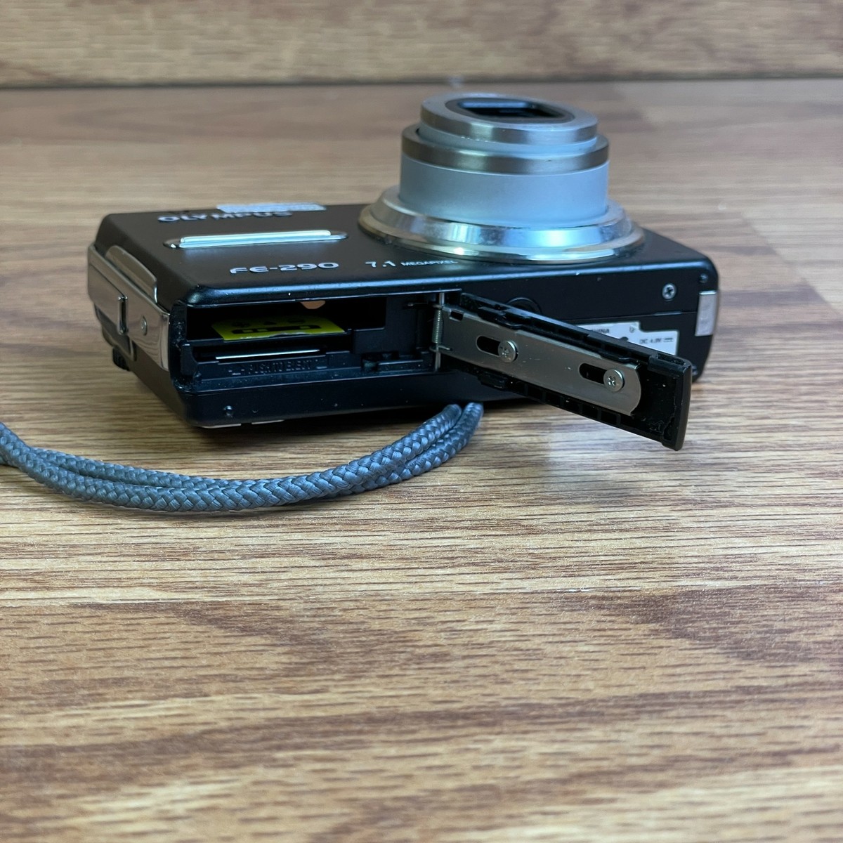 Olympus FE-290 Black 7.1MP Handheld 4x Optical Zoom Digital