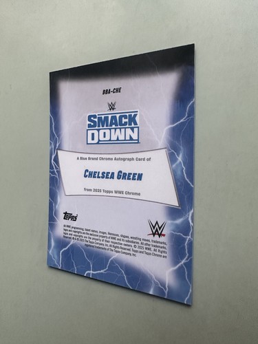 2025 Topps Chrome WWE Autograph Gold Refractor Chelsea Green /50 - Picture 9 of 10