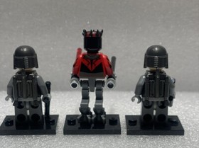 LEGO Star Wars Darth Maul Mechanical Legs + Mandalorian Super Commando Set 75022