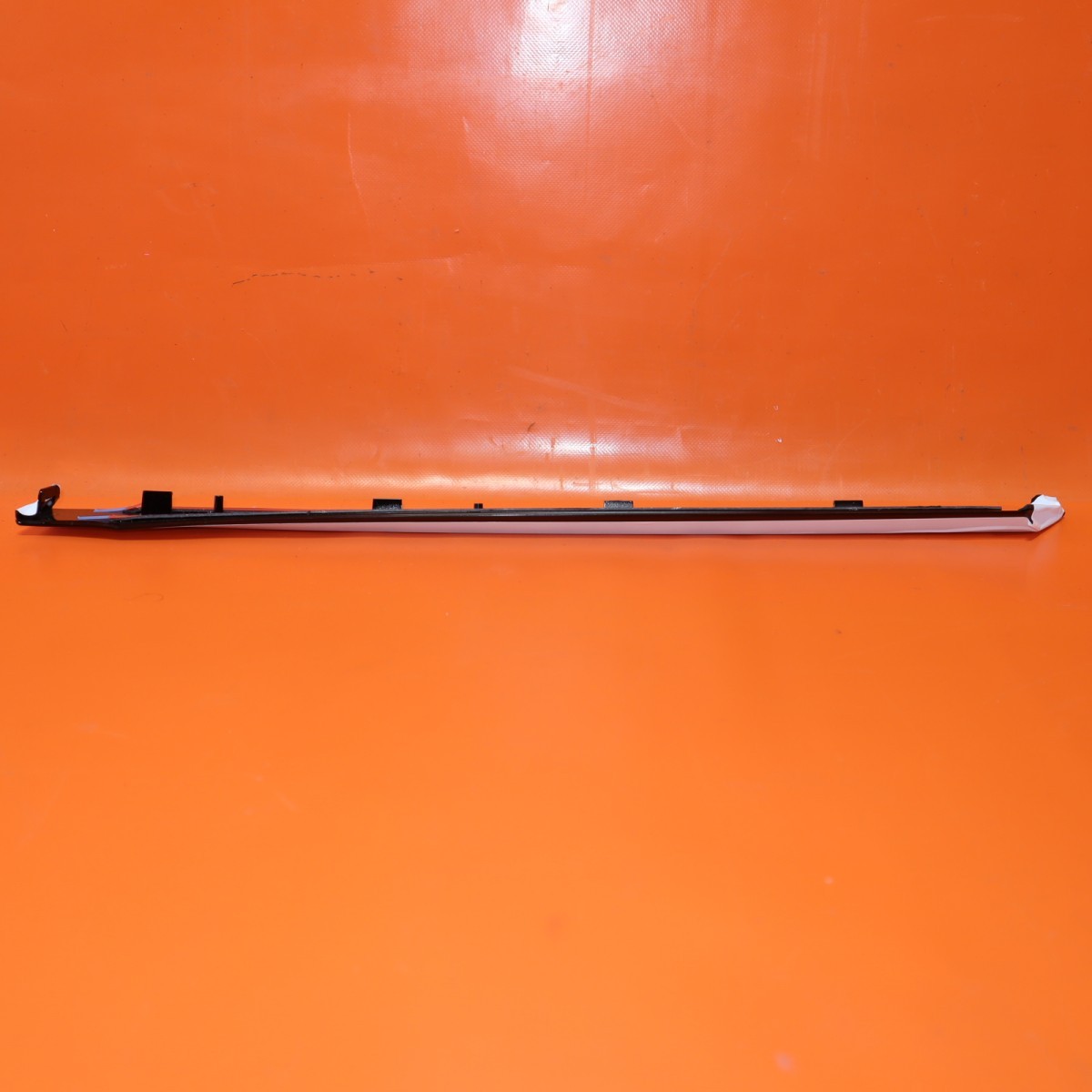 BENTLEY GT QUARTER TRIM MOLDING RIGHT PASSENGER 2019 2020 2021 3SD 853 536 F OEM