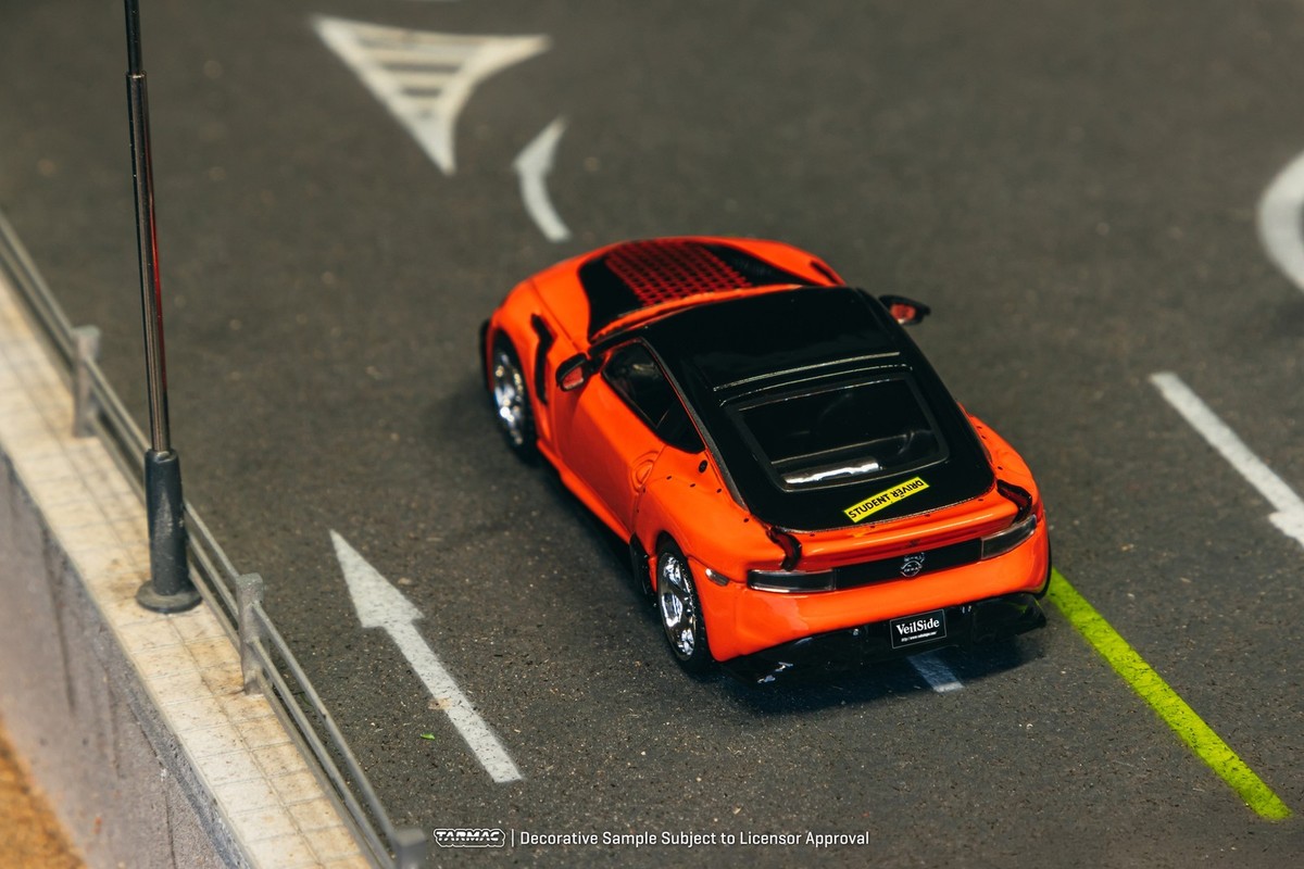 Tarmac Works 1/64 Nissan VeilSide FFZ400 Fairlady Z Orange