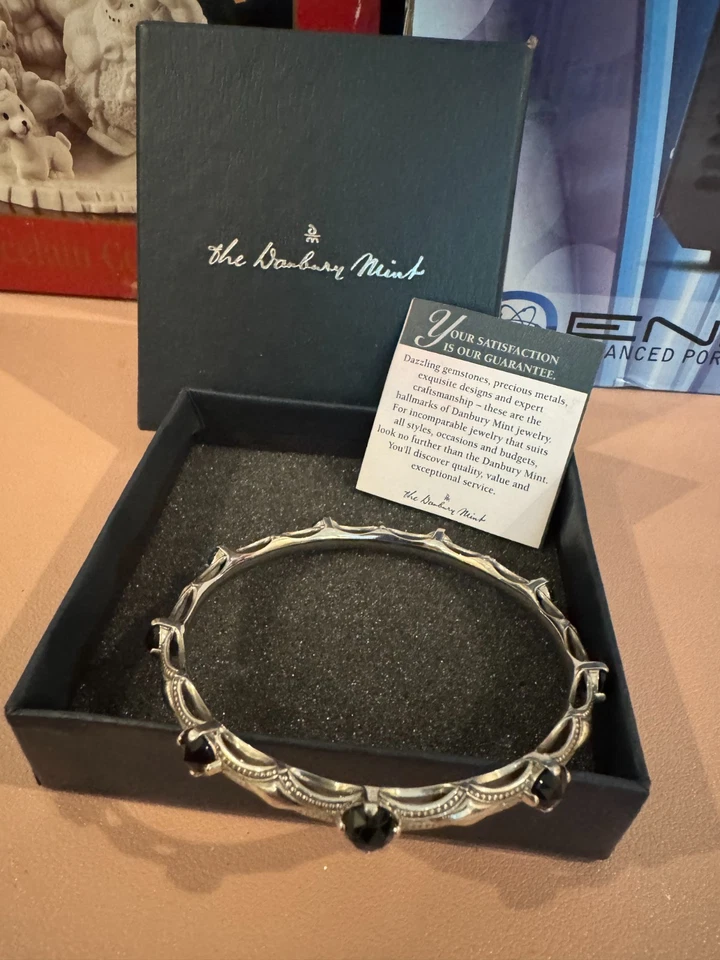 Brazalete Tacori de plata de ley 925 y 18 quilates de ónix negro roca Foto 2 de 4