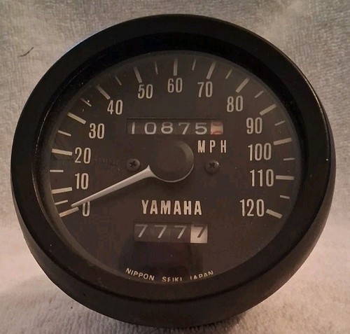 1974 -75 Yamaha RD 350 RD 250 Speedometer Speedometer.