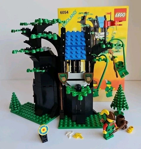 Vintage LEGO Castle Set Forestmen 6054 Forestmen's Hideout with Instructions
