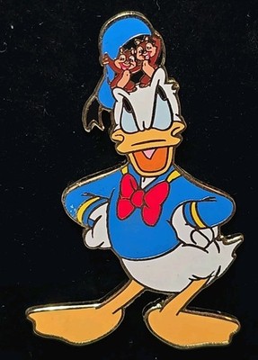 Disney Auctions Donald Duck with Chip and Dale LE 1000 Disney Pin 32214