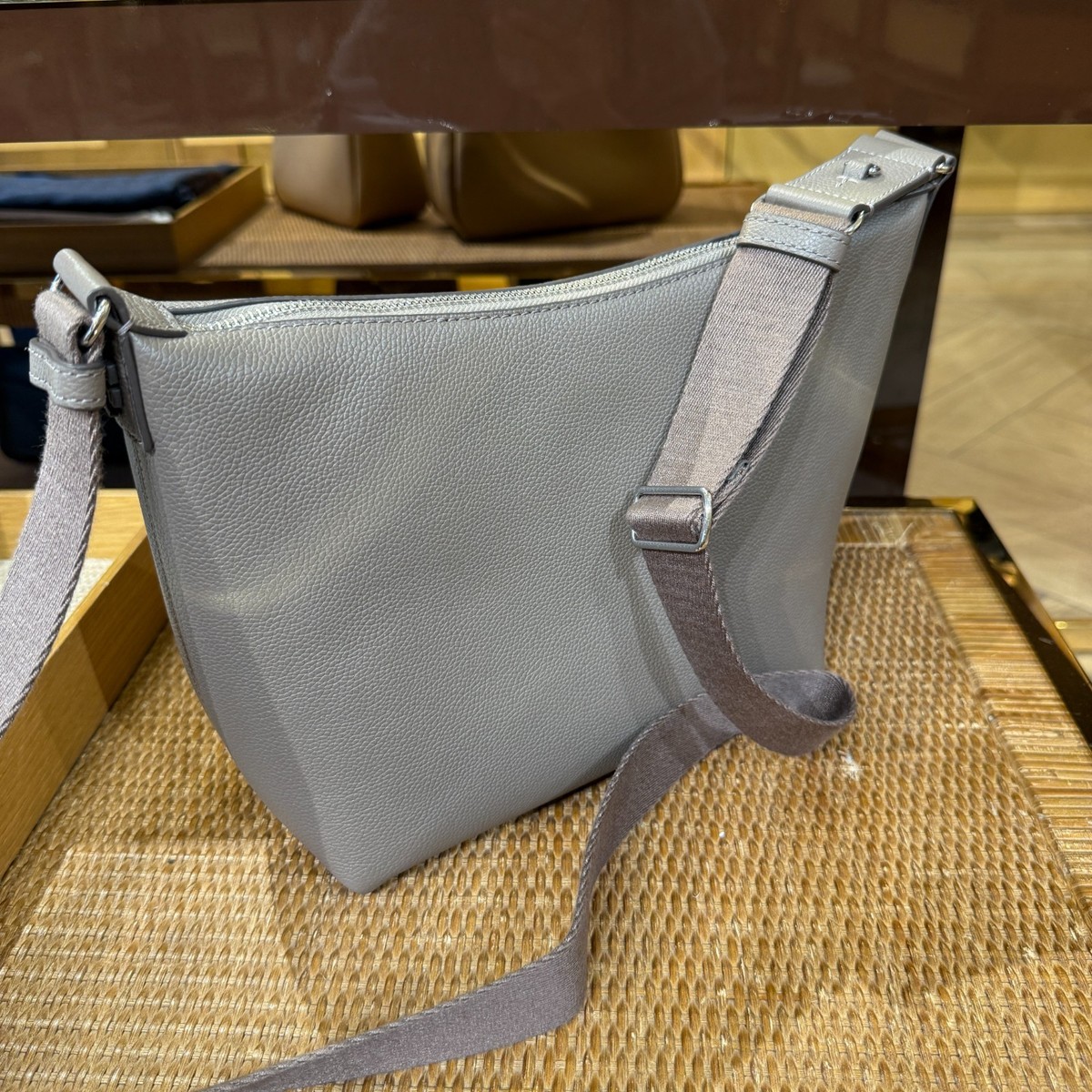 Tory Burch Thea Slouchy Crossbody Pebbled Leather 177324 $450, $298.00