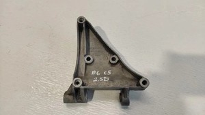 AUDI A6 4B2, C5 Klimakompressorhalterung 059260885 2.50 Diesel 110kw 17111565