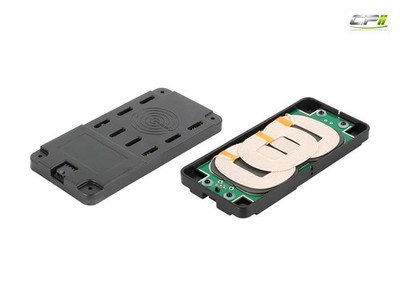 Alpine KCE-3QI Wireless-Qi-Ladestation Mercedes-Benz Fiat kabelloses Laden