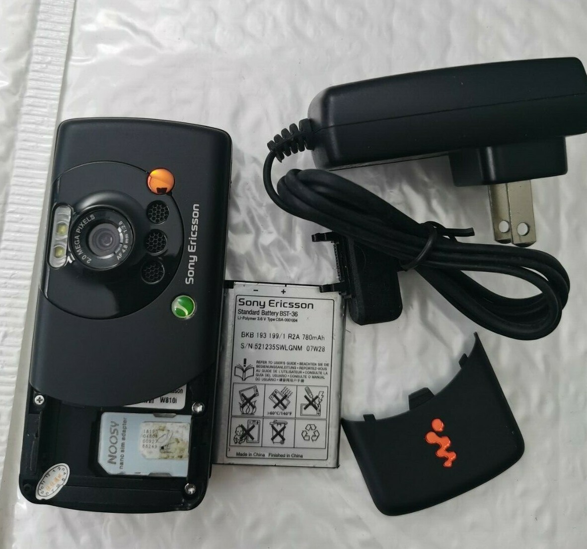 Sony Ericcson Walkman W810i - Satin black Unlocked Cellular Phone