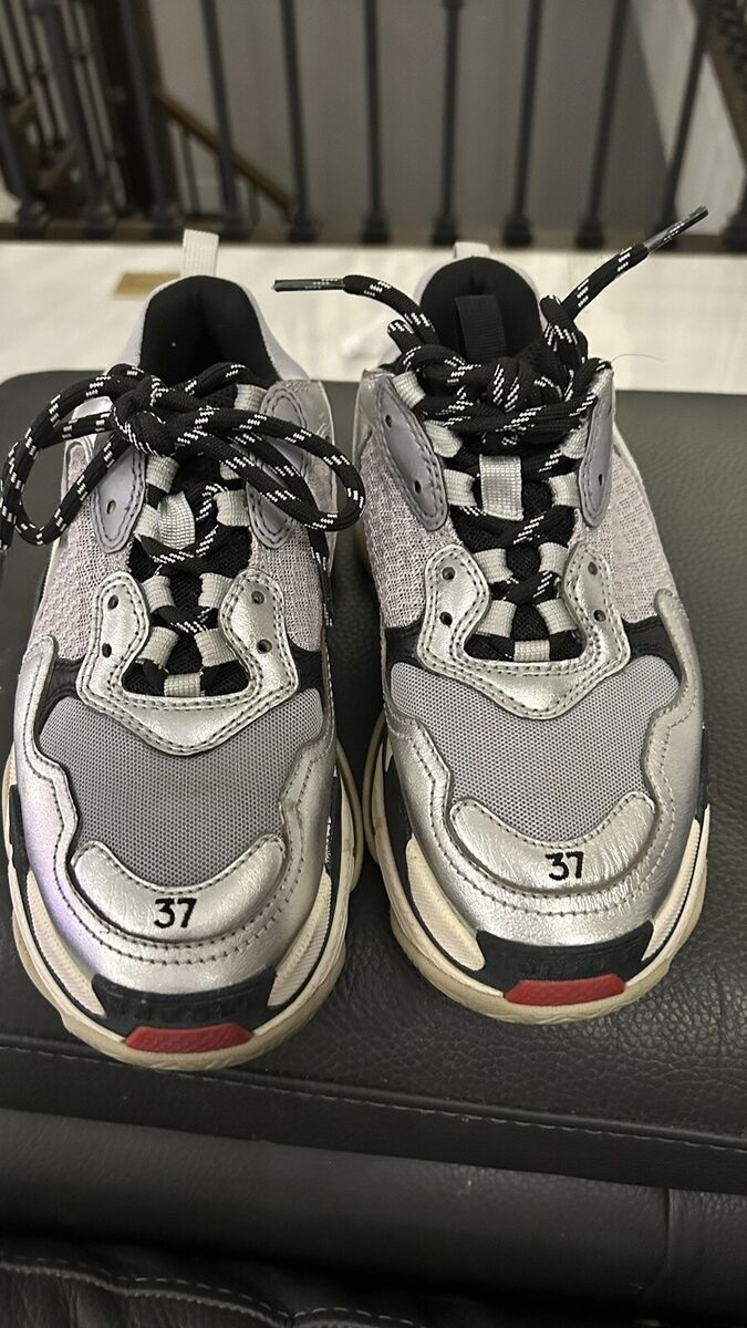 Balenciaga Triple S Sneaker Silver Black Red Size 37 (no Box Balenciaga Triple S Sneaker Silver Black Red Size 37 (no Box