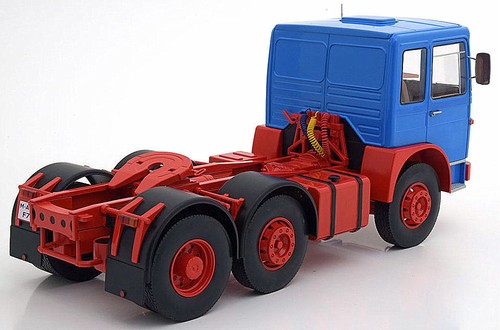 Road Kings 1/18 Scale RK180051 - 1972 MAN 16304 F7 Truck - Blue - Picture 2 of 5